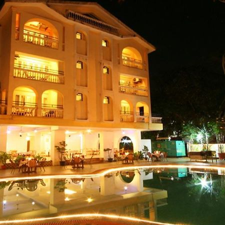 Lambana Resort Калангут Экстерьер фото