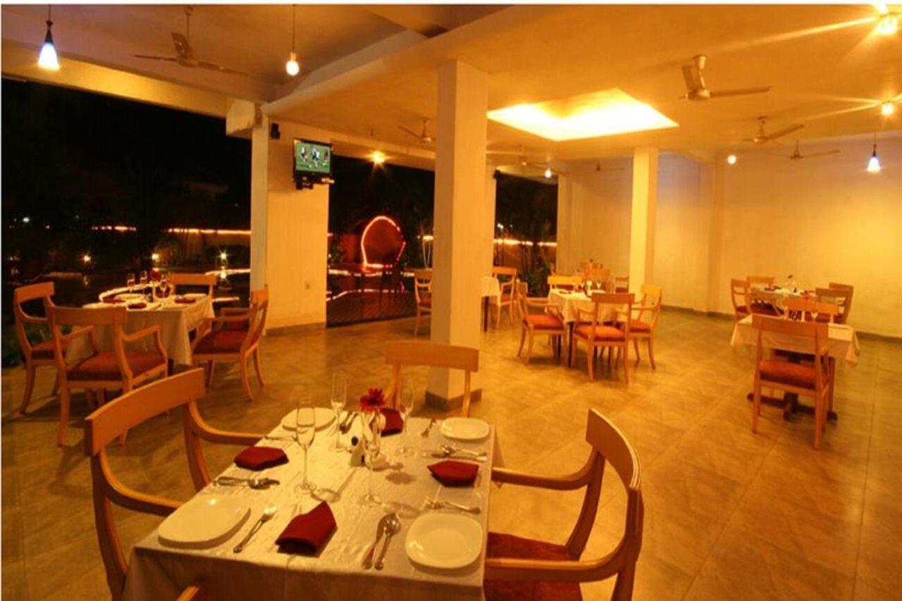 Lambana Resort Калангут Экстерьер фото