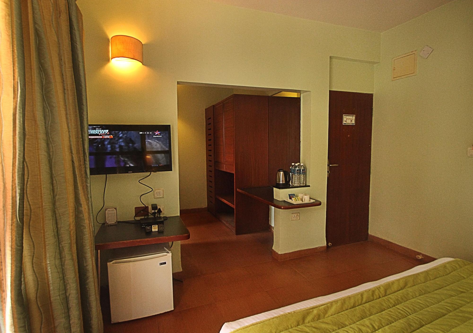 Lambana Resort Калангут Экстерьер фото