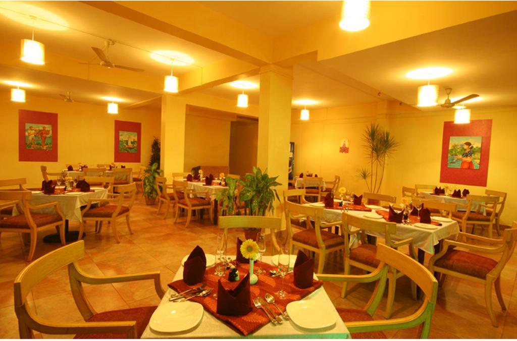 Lambana Resort Калангут Экстерьер фото