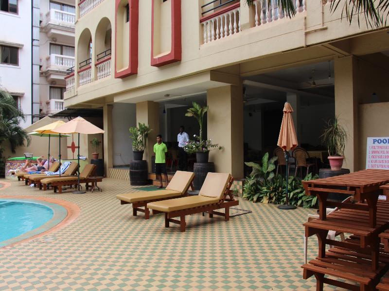 Lambana Resort Калангут Экстерьер фото