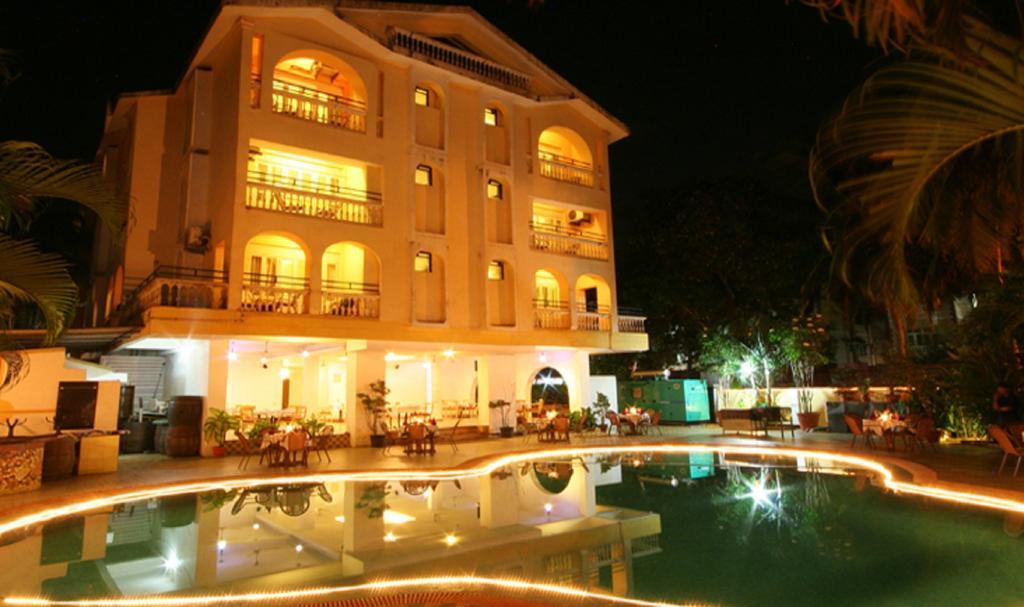 Lambana Resort Калангут Экстерьер фото