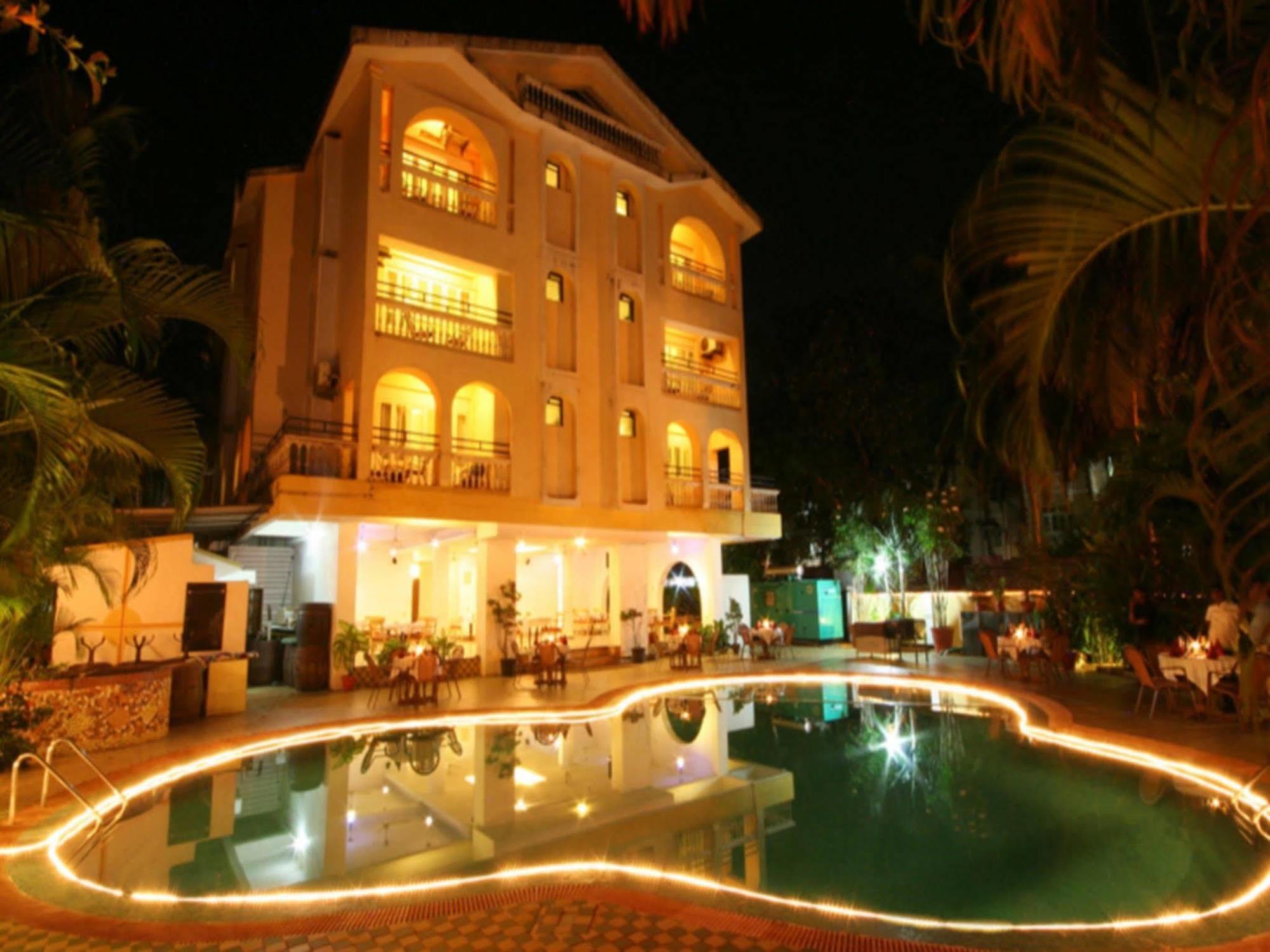 Lambana Resort Калангут Экстерьер фото