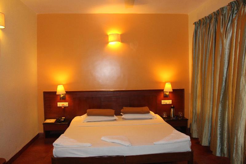 Lambana Resort Калангут Экстерьер фото